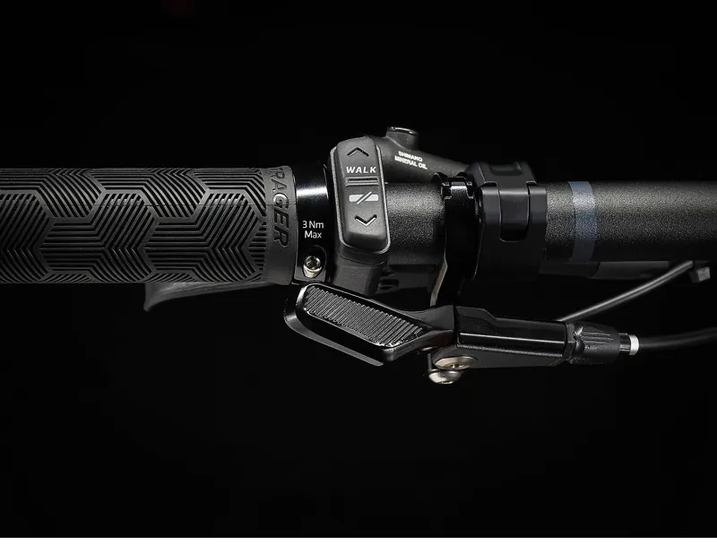 Trek Fuel Exe 9.5 Deore Electric Mountain Bike in Hex Blue-7